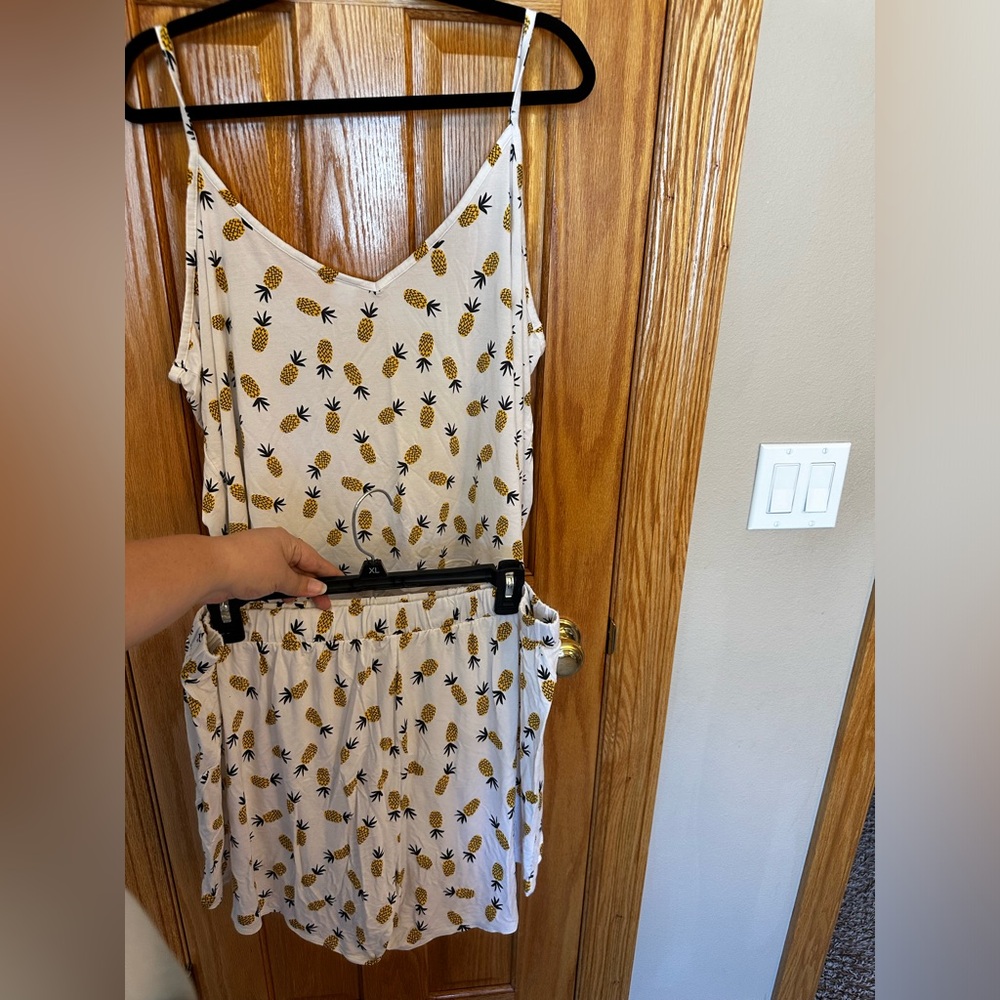 Old Navy sleep set